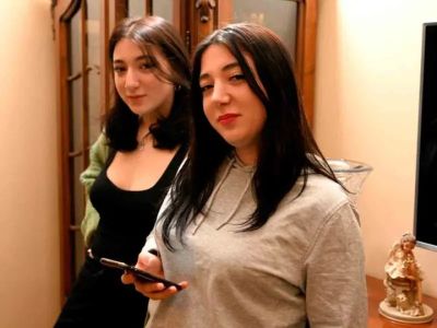 Adolescentes en TikTok se enteran de que son gemelas que fueron secuestradas al nacer